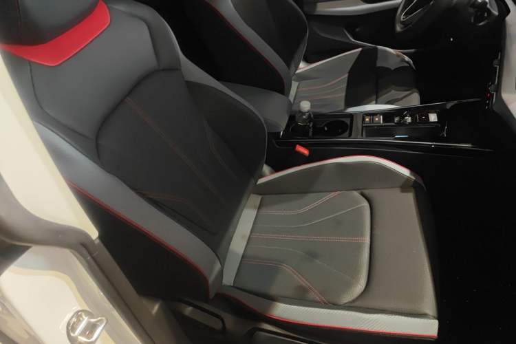 Used Volkswagen Lamando 2025 Lavida L 280TSI DSG Cool & Spicy Edition Right Front Seat