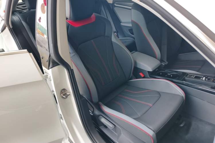 Used Volkswagen Lamando 2025 Lavida L 280TSI DSG Cool & Spicy Edition Right Front Seat