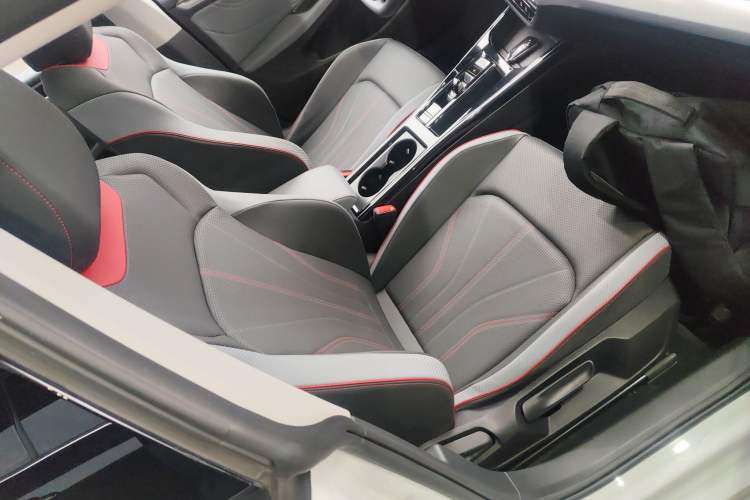 Used Volkswagen Lamando 2025 Lavida L 280TSI DSG Cool & Spicy Edition Right Front Seat