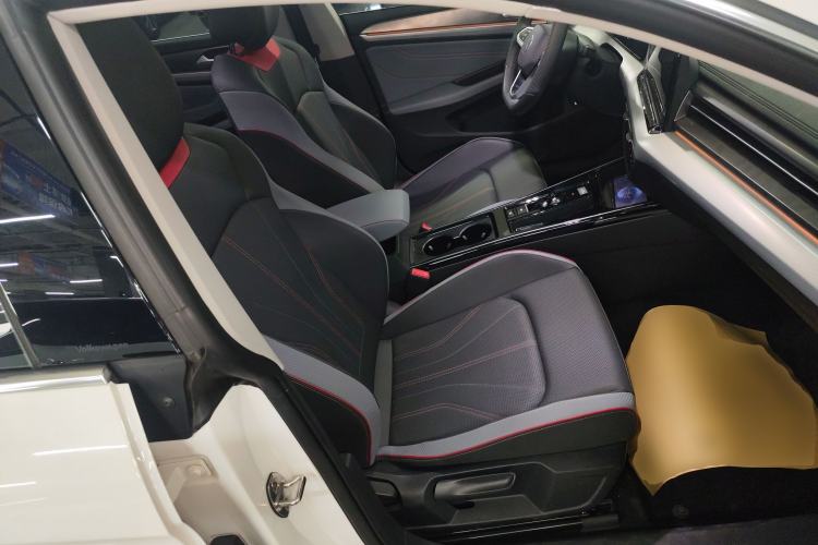 Used Volkswagen Lamando 2025 Lavida L 280TSI DSG Cool & Spicy Edition Right Front Seat