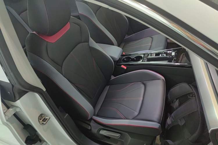 Used Volkswagen Lamando 2025 Lavida L 280TSI DSG Cool & Spicy Edition Right Front Seat