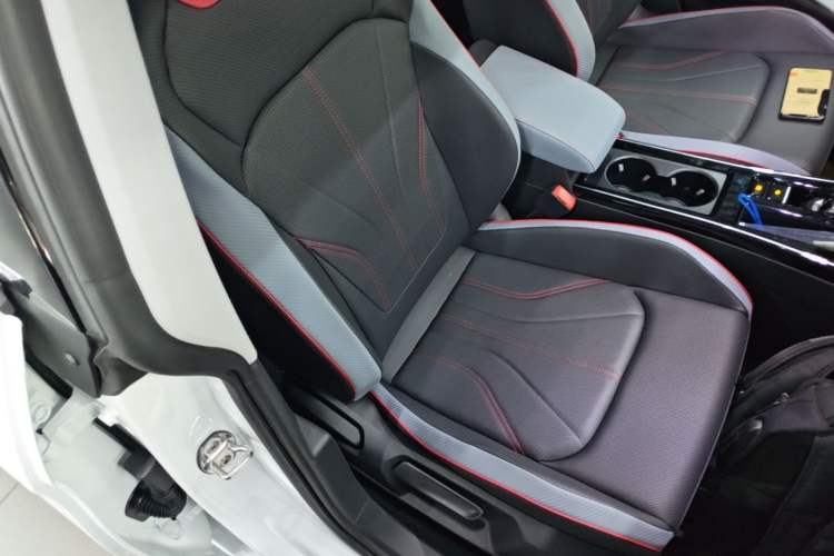 Used Volkswagen Lamando 2025 Lavida L 280TSI DSG Cool & Spicy Edition Right Front Seat