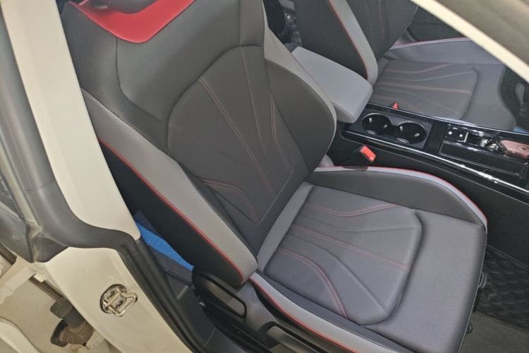 Used Volkswagen Lamando 2025 Lavida L 280TSI DSG Cool & Spicy Edition Right Front Seat