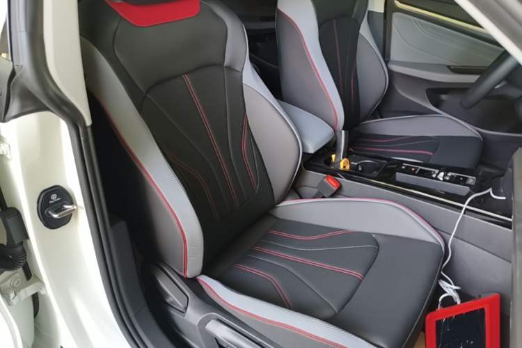 Used Volkswagen Lamando 2025 Lavida L 280TSI DSG Spicy Edition Right Front Seat