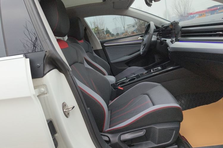 Used Volkswagen Lamando 2025 Lavida L 280TSI DSG Cool & Spicy Edition Right Front Seat