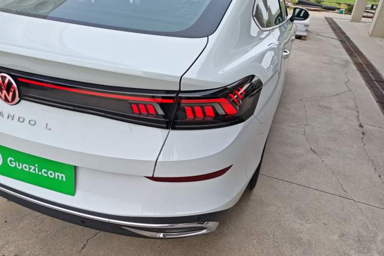 Used Volkswagen Lamando 2025 Lavida L 280TSI DSG Cool & Spicy Edition Right Rear Taillight