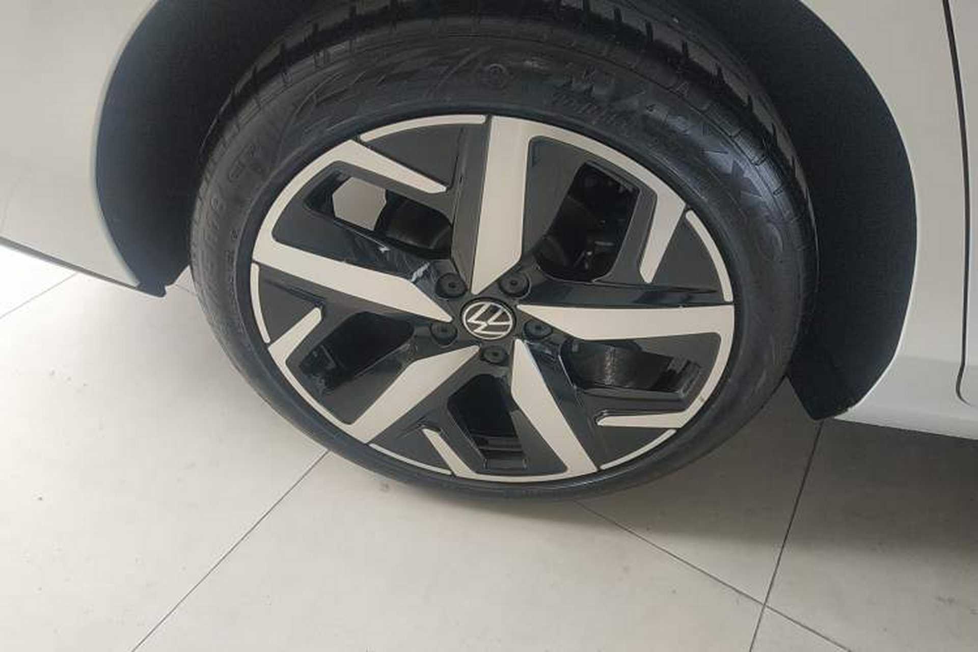 Used Volkswagen Lamando 2025 Lavida L 280TSI DSG Cool & Spicy Edition Right Rear Wheel Hub
