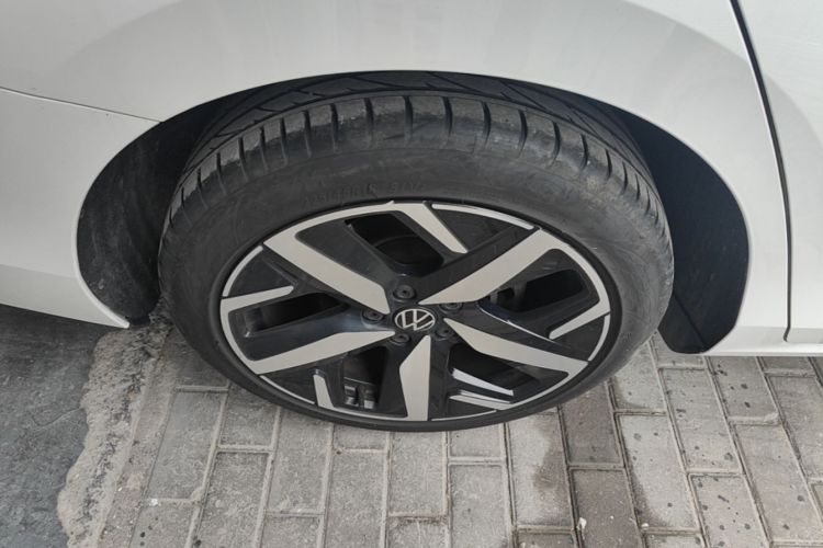 Used Volkswagen Lamando 2025 Lavida L 280TSI DSG Cool & Spicy Edition Right Rear Wheel Hub