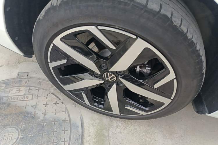 Used Volkswagen Lamando 2025 Lavida L 280TSI DSG Cool & Spicy Edition Right Rear Wheel Hub