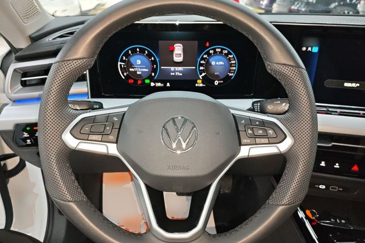 Used Volkswagen Lamando 2025 Lavida L 280TSI DSG Cool & Spicy Edition Steering Wheel