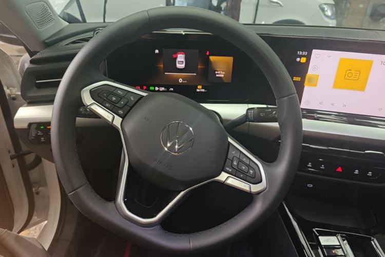 Used Volkswagen Lamando 2025 Lavida L 280TSI DSG Spicy Edition Steering Wheel