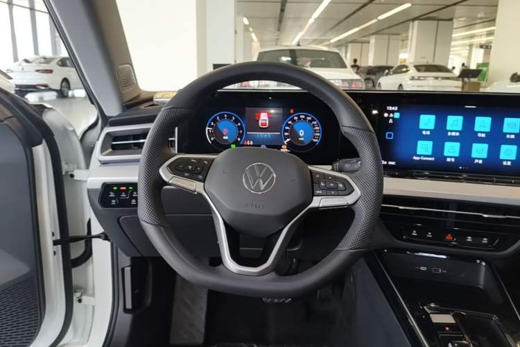 Used Volkswagen Lamando 2025 Lavida L 280TSI DSG Cool & Spicy Edition Steering Wheel