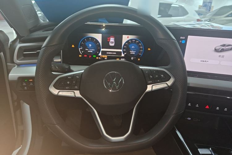 Used Volkswagen Lamando 2025 Lavida L 280TSI DSG Cool & Spicy Edition Steering Wheel
