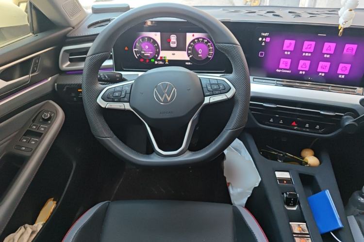 Used Volkswagen Lamando 2025 Lavida L 280TSI DSG Cool & Spicy Edition Steering Wheel
