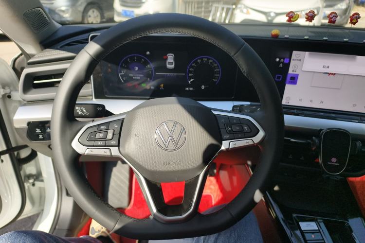 Used Volkswagen Lamando 2025 Lavida L 280TSI DSG Spicy Edition Steering Wheel