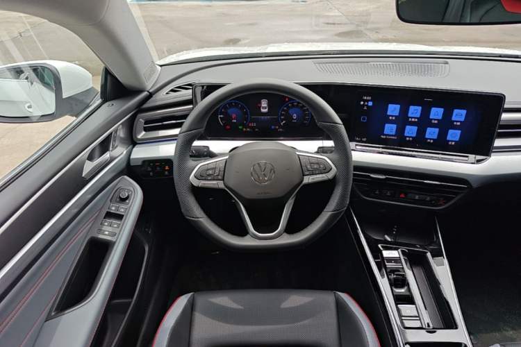 Used Volkswagen Lamando 2025 Lavida L 280TSI DSG Cool & Spicy Edition Steering Wheel