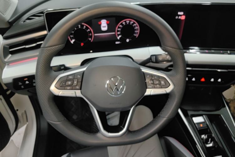 Used Volkswagen Lamando 2025 Lavida L 280TSI DSG Cool & Spicy Edition Steering Wheel
