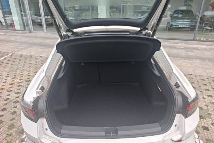 Used Volkswagen Lamando 2025 Lavida L 280TSI DSG Cool & Spicy Edition Trunk