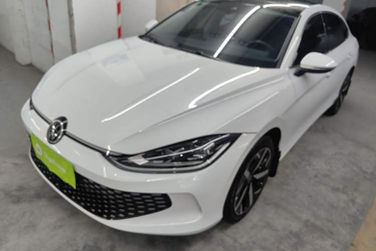 Used Volkswagen Lamando 2025 Lavida L 280TSI DSG Cool & Spicy Edition Guazi used car, China used car export, Used car for sale, Used  cars, Cheapest cars for sale