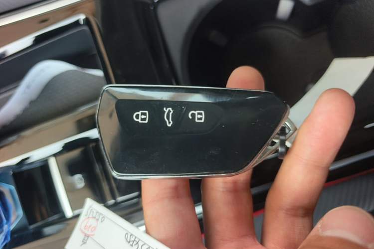 Used Volkswagen Lamando 2025 Lavida L 280TSI DSG Cool & Spicy Edition Vehicle Key