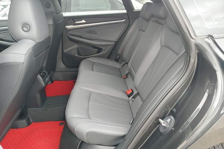 Used Volkswagen Lamando 2026 Lavida L 300TSI Lingfeng Edition Left Rear Seat