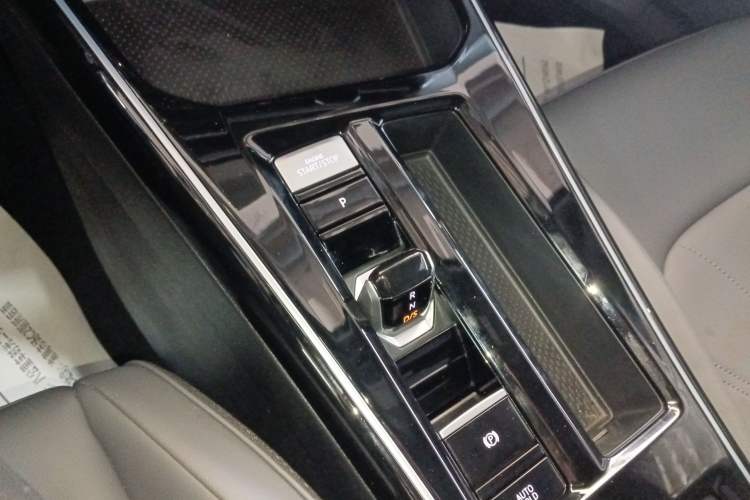 Used Volkswagen Lamando 2026 Lavida L 300TSI Lingfeng Edition Gear Lever