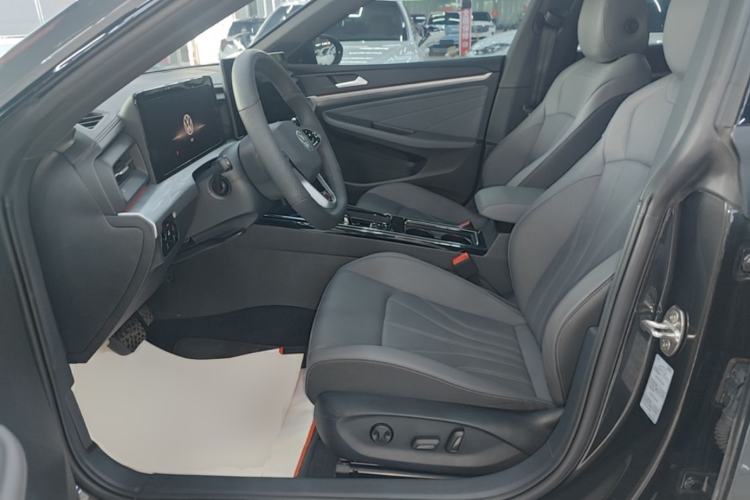Used Volkswagen Lamando 2026 Lavida L GTS 380TSI Lingfeng Millionth Anniversary Edition Left Front Seat