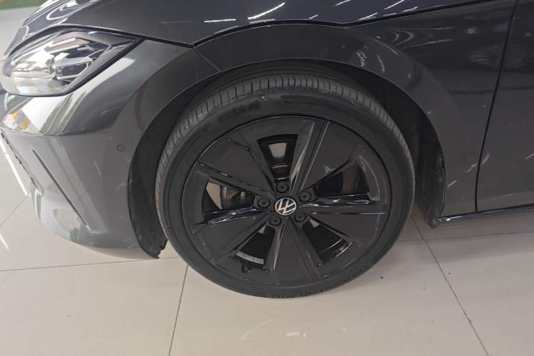 Used Volkswagen Lamando 2026 Lavida L GTS 380TSI Lingfeng Millionth Anniversary Edition Left Front Wheel Hub
