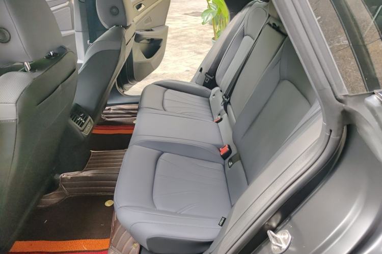 Used Volkswagen Lamando 2026 Lavida L GTS 380TSI Lingfeng Millionth Anniversary Edition Left Rear Seat