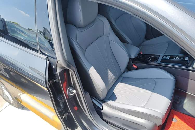 Used Volkswagen Lamando 2026 Lavida L 300TSI Lingfeng Edition Right Front Seat