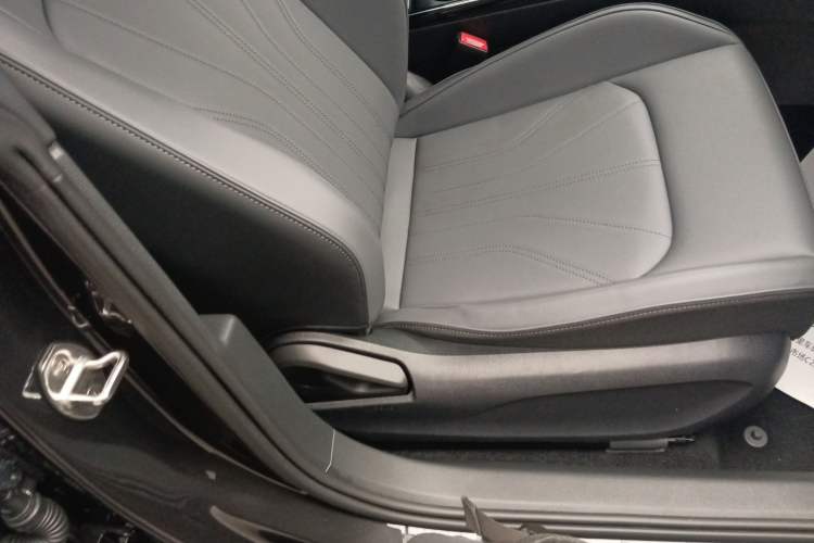Used Volkswagen Lamando 2026 Lavida L 300TSI Lingfeng Edition Right Front Seat