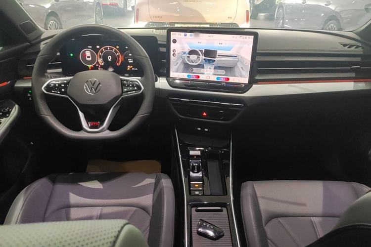 Used Volkswagen Lamando 2026 Lavida L GTS 380TSI Lingfeng Millionth Anniversary Edition Center Console