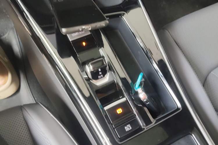 Used Volkswagen Lamando 2026 Lavida L GTS 380TSI Lingfeng Millionth Anniversary Edition Gear Lever
