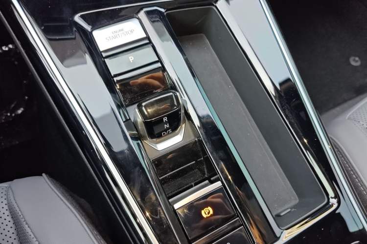 Used Volkswagen Lamando 2026 Lavida L GTS 380TSI Lingfeng Millionth Anniversary Edition Gear Lever