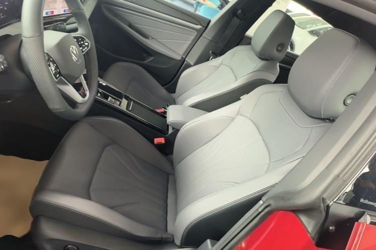 Used Volkswagen Lamando 2026 Lavida L GTS 380TSI Lingfeng Millionth Anniversary Edition Left Front Seat
