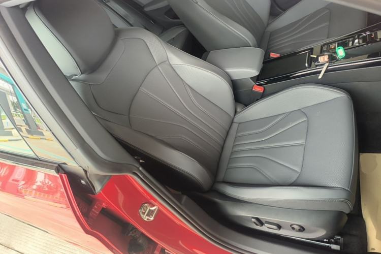 Used Volkswagen Lamando 2026 Lavida L GTS 380TSI Lingfeng Millionth Anniversary Edition Right Front Seat