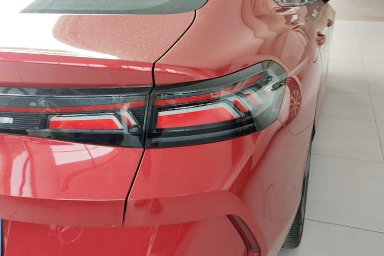 Used Volkswagen Lamando 2026 Lavida L GTS 380TSI Lingfeng Millionth Anniversary Edition Right Rear Taillight