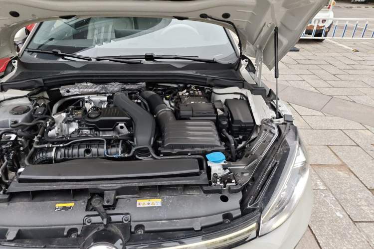 Used Volkswagen Lamando 2026 Lavida L 300TSI Lingfeng Edition Engine Bay Left