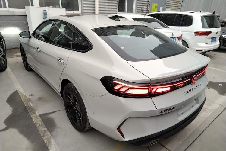 Used Volkswagen Lamando 2026 Lavida L GTS 380TSI Lingfeng Millionth Anniversary Edition Exterior 3