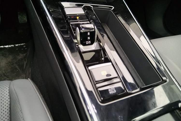 Used Volkswagen Lamando 2026 Lavida L GTS 380TSI Lingfeng Millionth Anniversary Edition Gear Lever