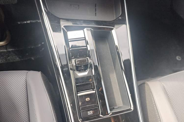 Used Volkswagen Lamando 2026 Lavida L GTS 380TSI Lingfeng Millionth Anniversary Edition Gear Lever