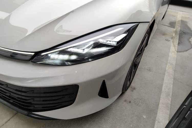 Used Volkswagen Lamando 2026 Lavida L GTS 380TSI Lingfeng Millionth Anniversary Edition Left Front Headlight