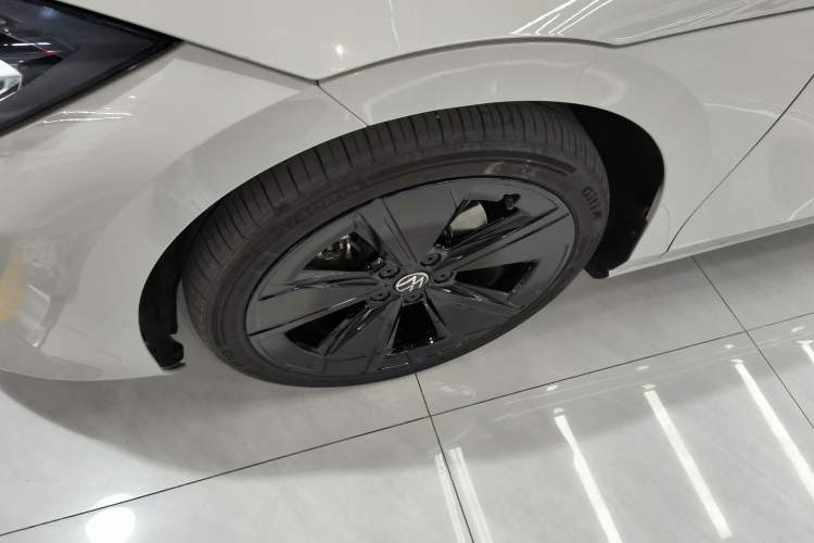 Used Volkswagen Lamando 2026 Lavida L GTS 380TSI Lingfeng Edition Left Front Wheel Hub