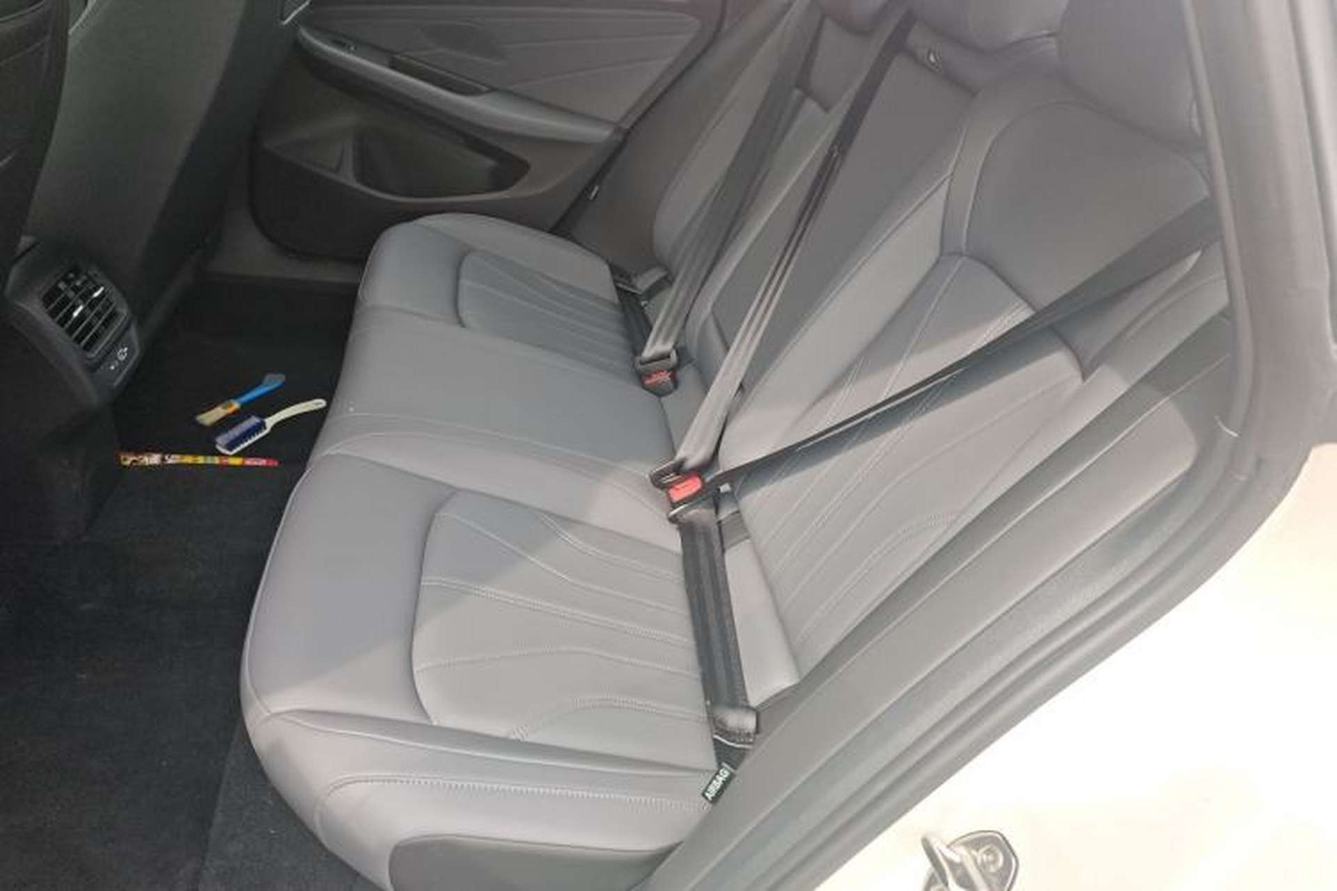 Used Volkswagen Lamando 2026 Lavida L GTS 380TSI Lingfeng Millionth Anniversary Edition Left Rear Seat