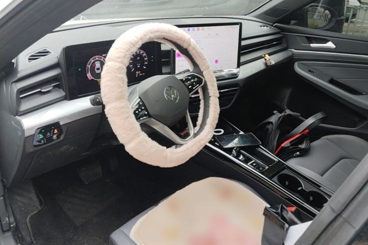 Used Volkswagen Lamando 2026 Lavida L GTS 380TSI Lingfeng Edition Center Console