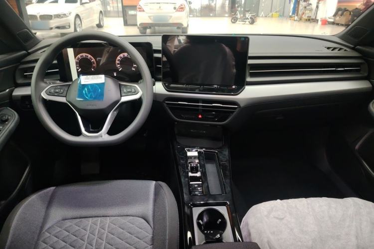 Used Volkswagen Lamando 2026 Lavida L 300TSI Linggan Edition Center Console