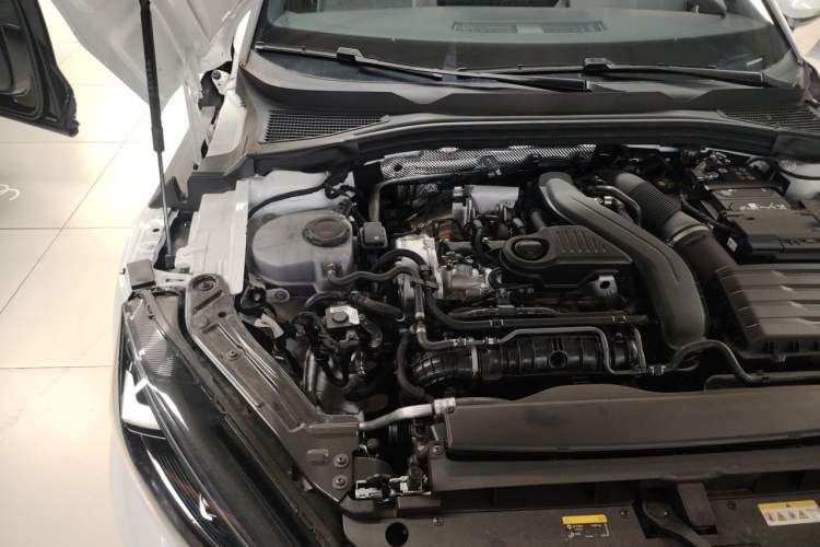 Used Volkswagen Lamando 2026 Lavida L 300TSI Linggan Edition Engine Bay Right