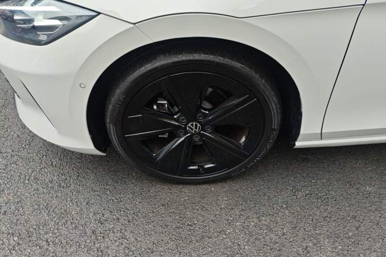 Used Volkswagen Lamando 2026 Lavida L GTS 380TSI Lingfeng Millionth Anniversary Edition Exterior 4
