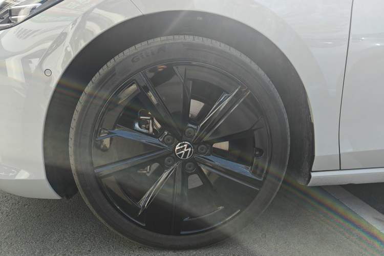 Used Volkswagen Lamando 2026 Lavida L GTS 380TSI Lingfeng Millionth Anniversary Edition Exterior 4