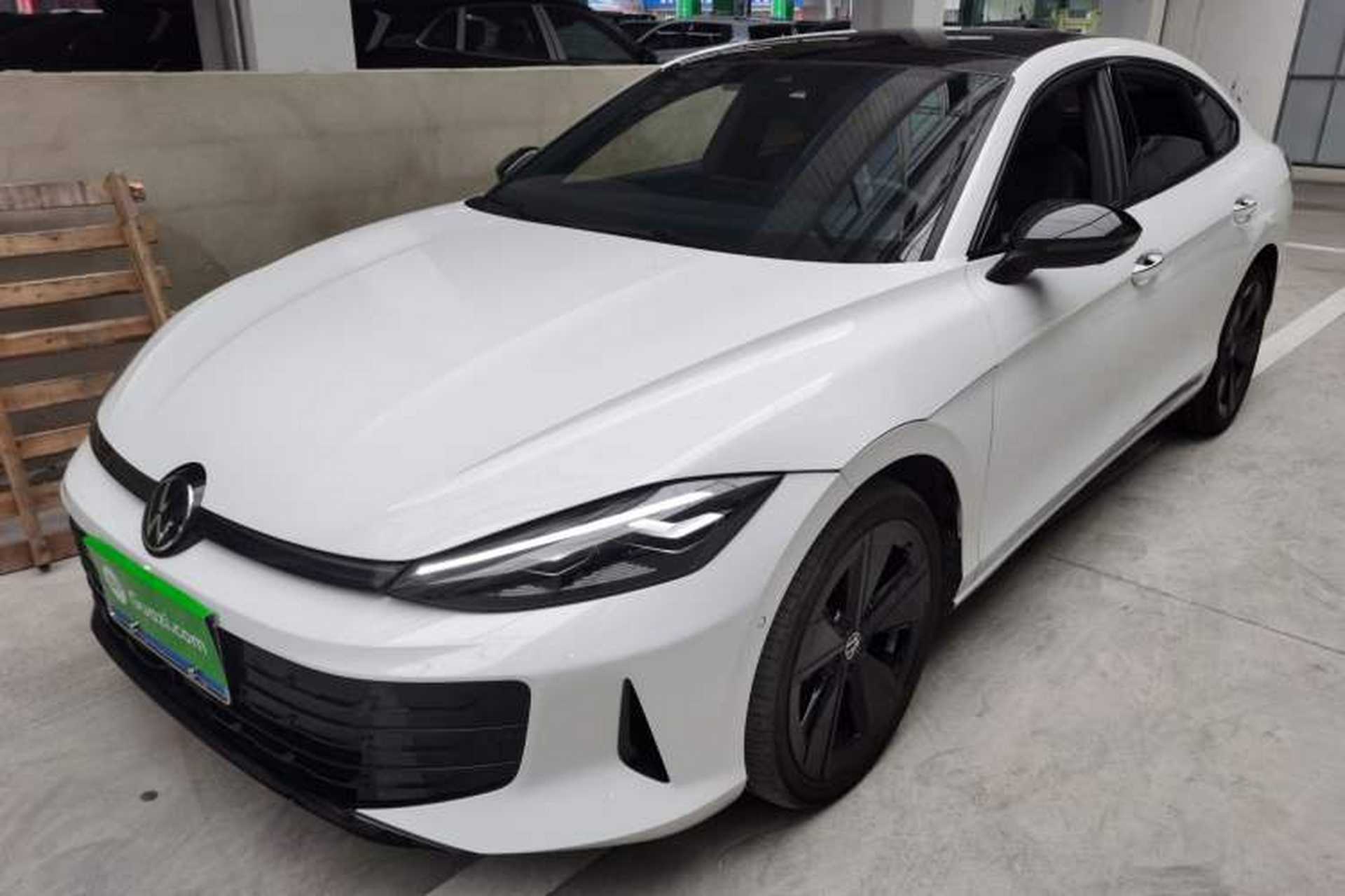 Used Volkswagen Lamando 2026 Lavida L GTS 380TSI Lingfeng Millionth Anniversary Edition Front Left 45 Deg
